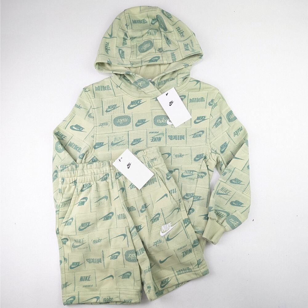 Nike Green Logo Hoodie & Sweatshorts Set